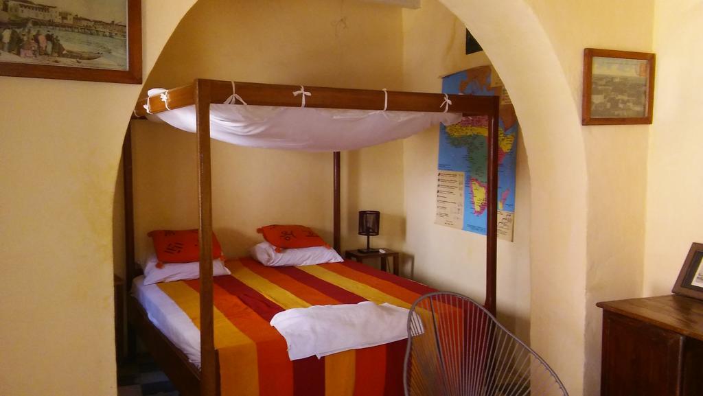 Maison Augustin Ly Gorée Εξωτερικό φωτογραφία
