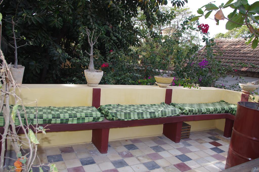 Maison Augustin Ly Gorée Εξωτερικό φωτογραφία